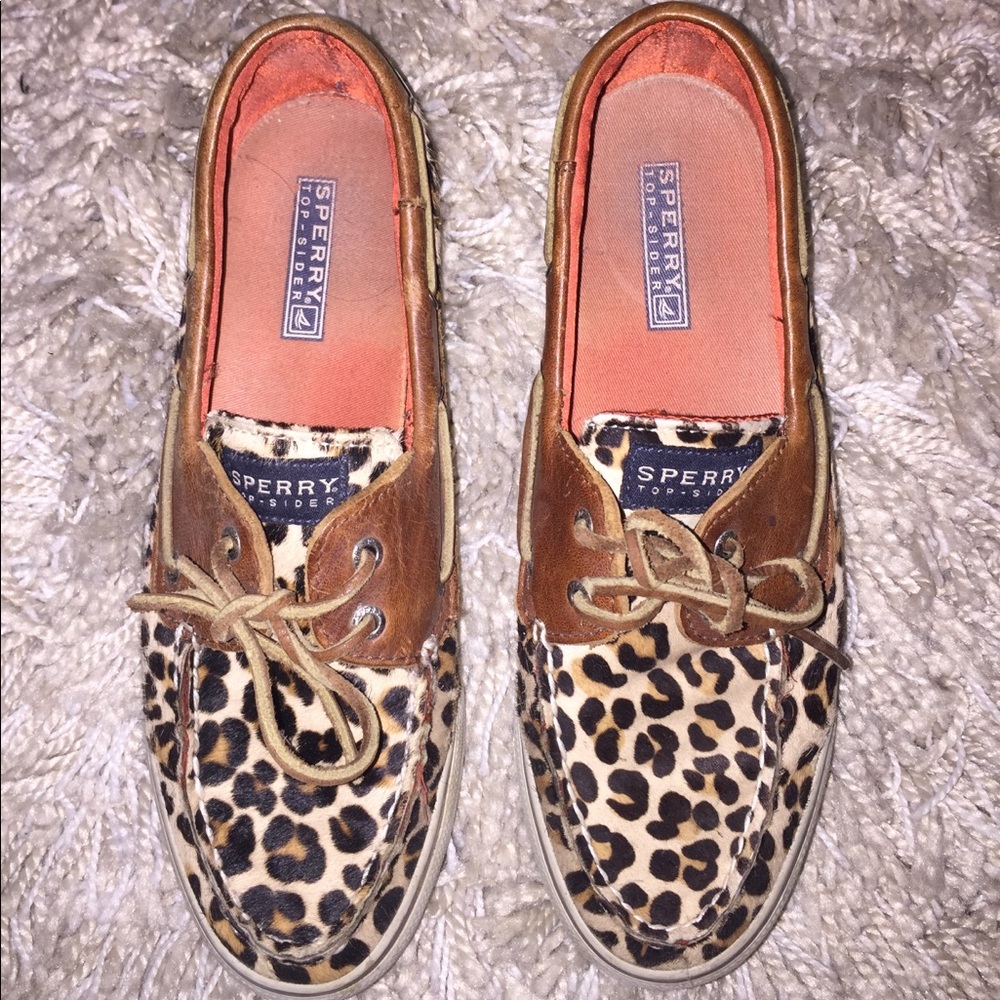 LAST CHANCE (MOVING SALE) Cheetah Print Slides